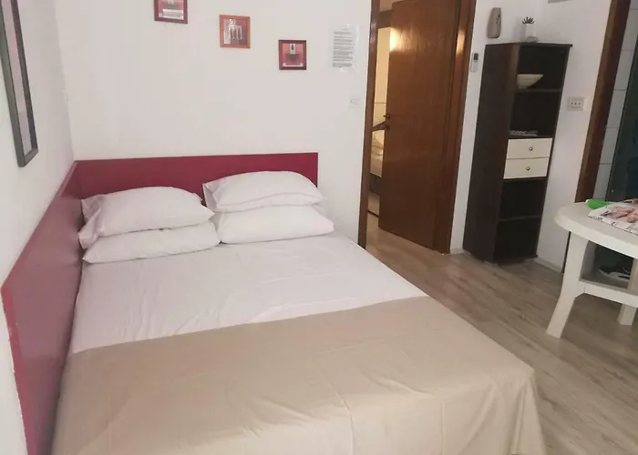 Matas Daire Rogoznica (Sibenik-Knin)